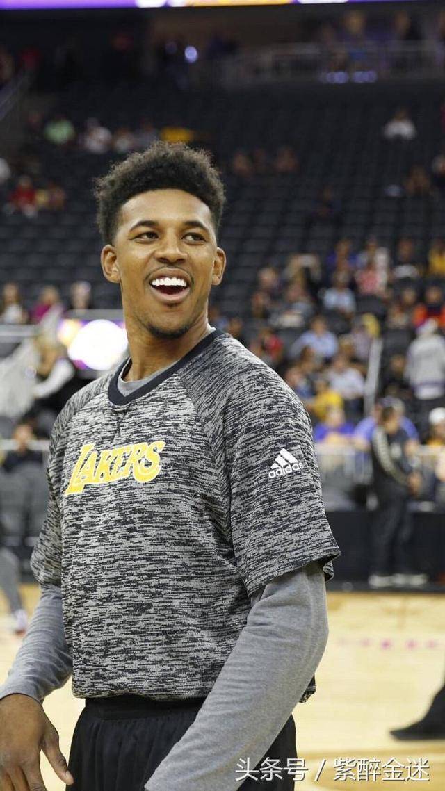 对教练与球 对教练与球